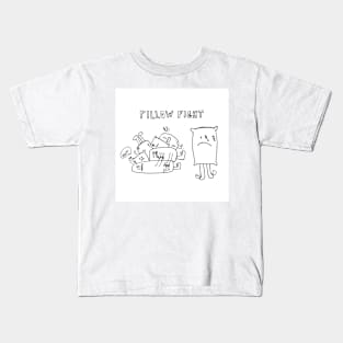 Pillow fight Kids T-Shirt